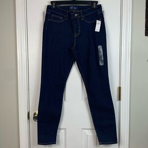 NWT Gap Denim dark wash favorite jeggings size 2/26. Stretch, mid rise, skinny